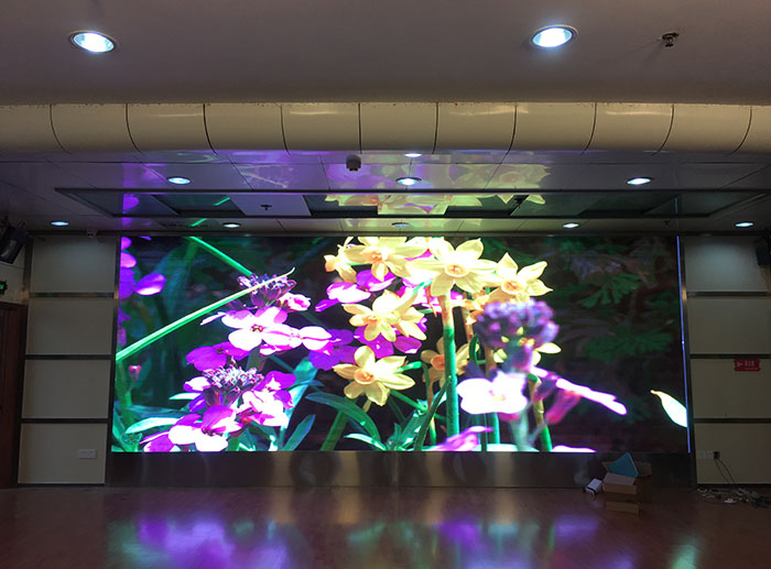 湖北全彩led屏出現(xiàn)花屏怎么辦？